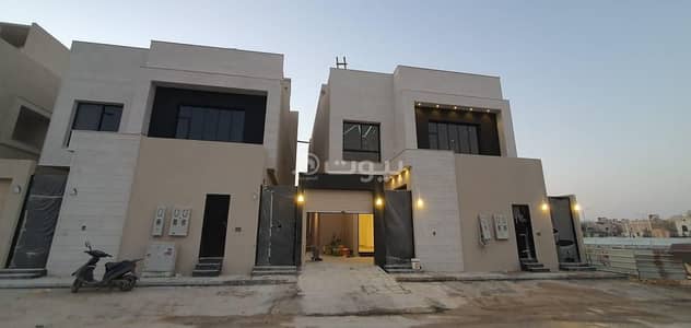 5 Bedroom Villa for Sale in Riyadh, Riyadh Region - An internal staircase villa with two apartments for sale in Al Narjis, North Riyadh