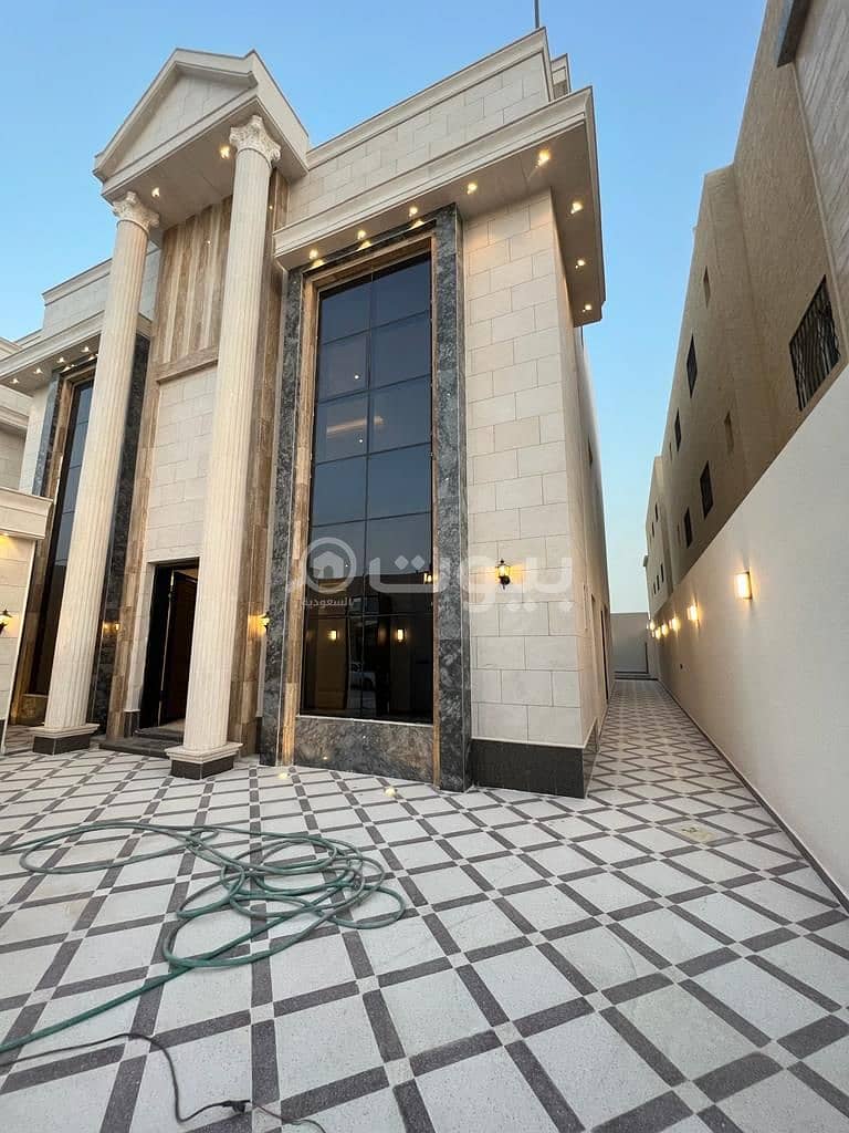 فلتين فاخرة للبيع في حي العارض فلتين فاخرة للبيع في حي العارض