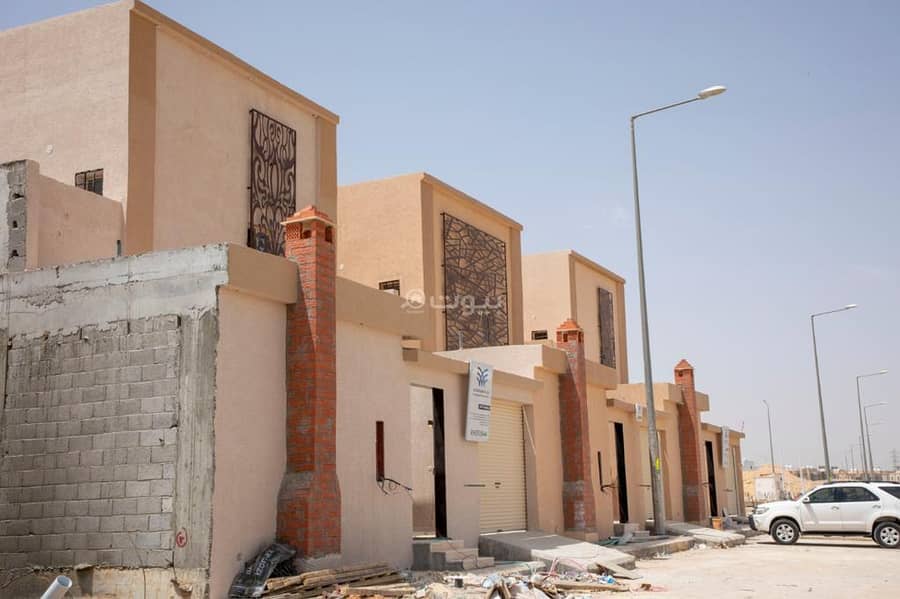 3 villas for sale in Taybah scheme, South of Riyadh