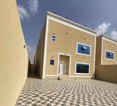 4 Bedroom Villa for Sale in Abu Arish, Jazan Region - Semi-attached villa for sale in Abu Arish, Al Worood neighborhood