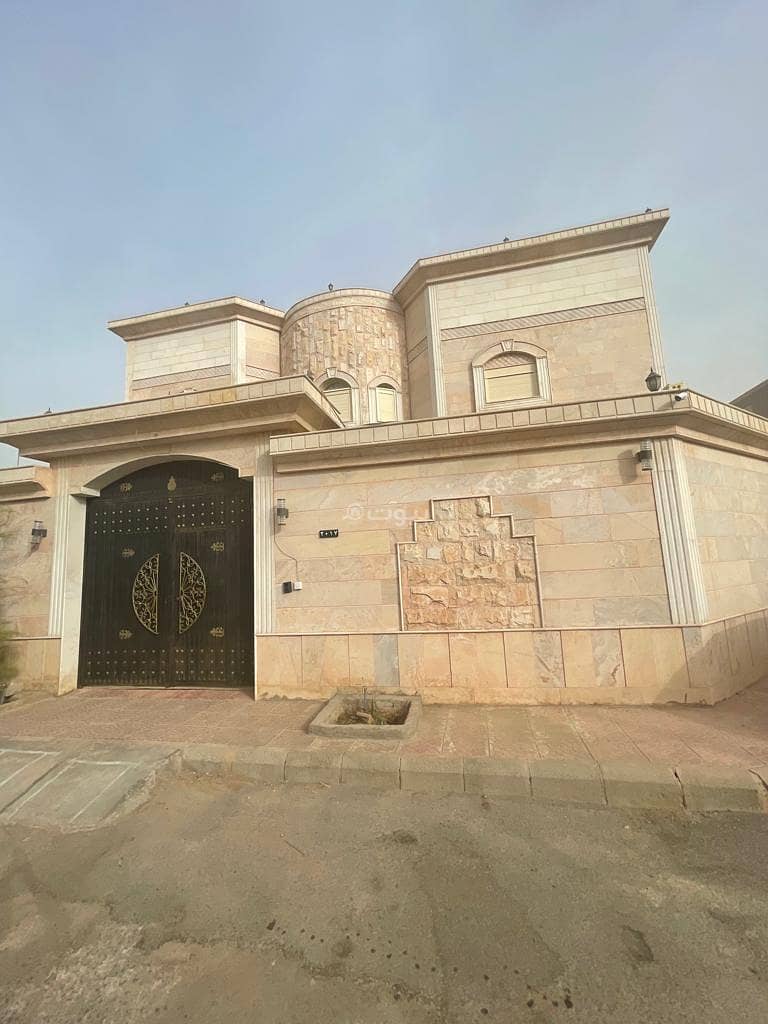 Separate villa + 3 apartments + annex in Shuran, Madina