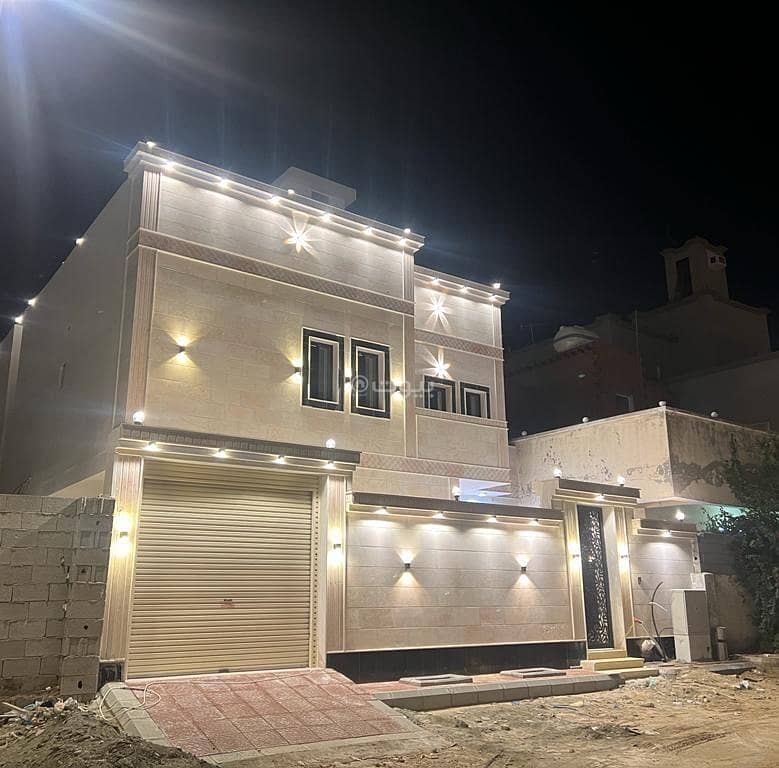 Separate villa two floors and an annex for sale in Bahrah South Jeddah