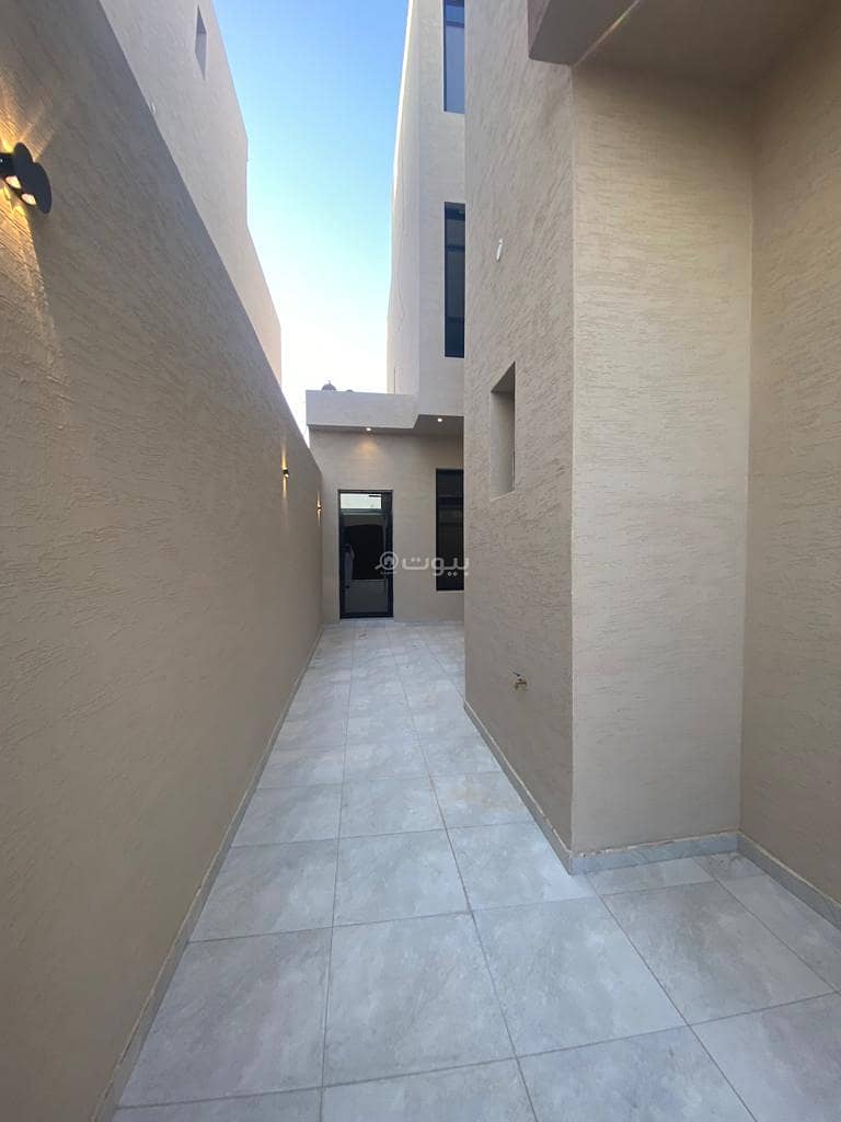 Villa for sale in Al-Arid district, north of Riyadh