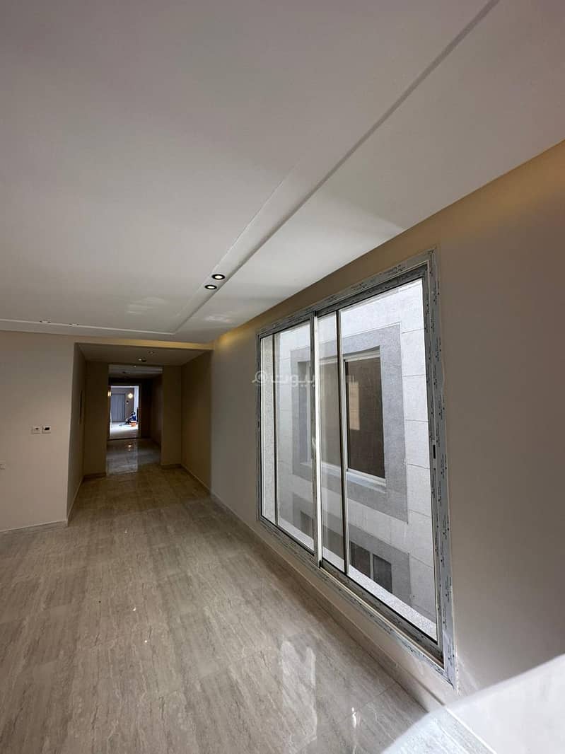 Apartment with annex for sale in Al Qaisumah Street Al Hamra District Al Khobar