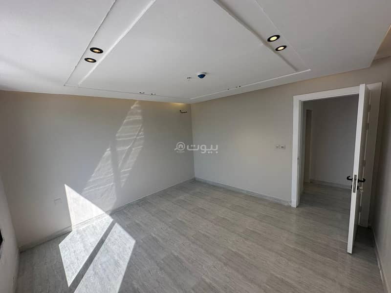 Apartment with annex for sale in Al Qaisumah Street Al Hamra District Al Khobar