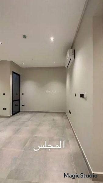 3 Bedroom Apartment for Sale in Riyadh, Riyadh Region - Apartment for sale on Sheikh Abdulaziz Ibn Jabreen Street in Al Qirawan, north of Riyadh