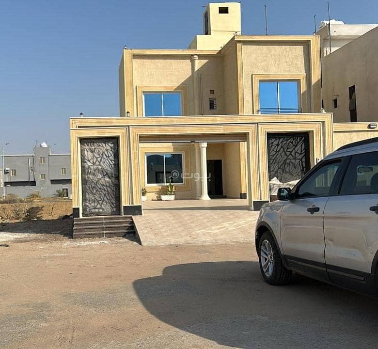 Separate villa + annex for sale in Al Shati, Jazan