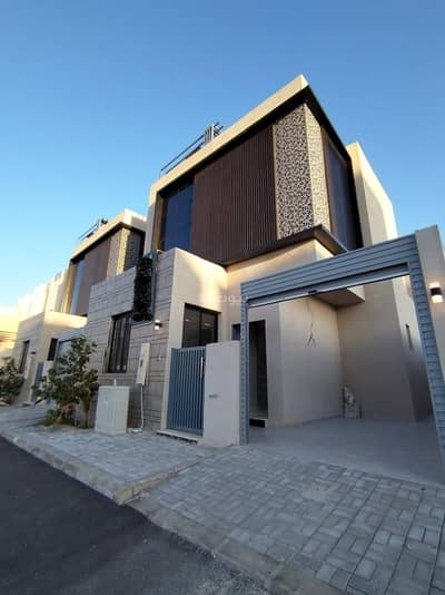 3 Bedroom Villa for Sale in Riyadh, Riyadh Region - Separate villa for sale + annex in Al Mahdiyah, West Riyadh