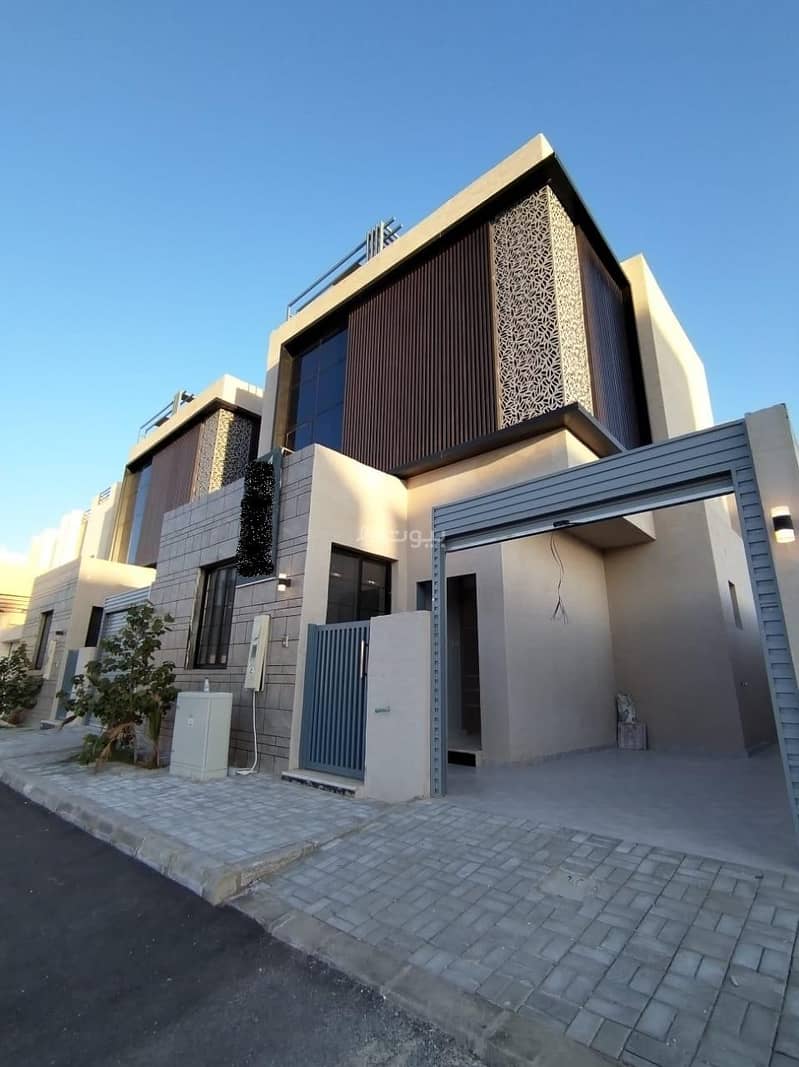 Separate villa for sale + annex in Al Mahdiyah, West Riyadh