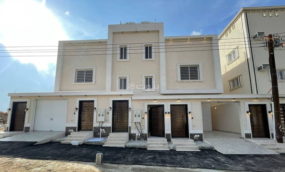 Roof Apartment For Sale In Al Mahalah, Abha