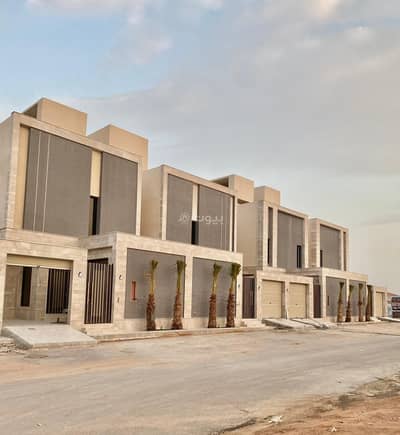 4 Bedroom Villa for Sale in Riyadh, Riyadh Region - Detached Villa + Annex For Sale In Al Nahdah, East Riyadh
