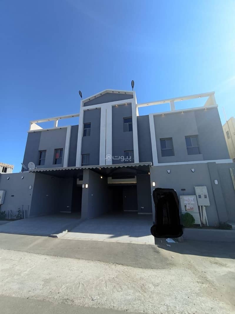 Roof apartment for sale in Al-Mahalla district, Abha