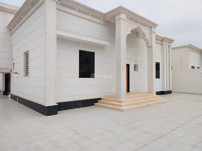6 Bedroom Floor for Sale in Abu Arish, Jazan Region - Separate floor for sale in Qanbura, Abu Arish