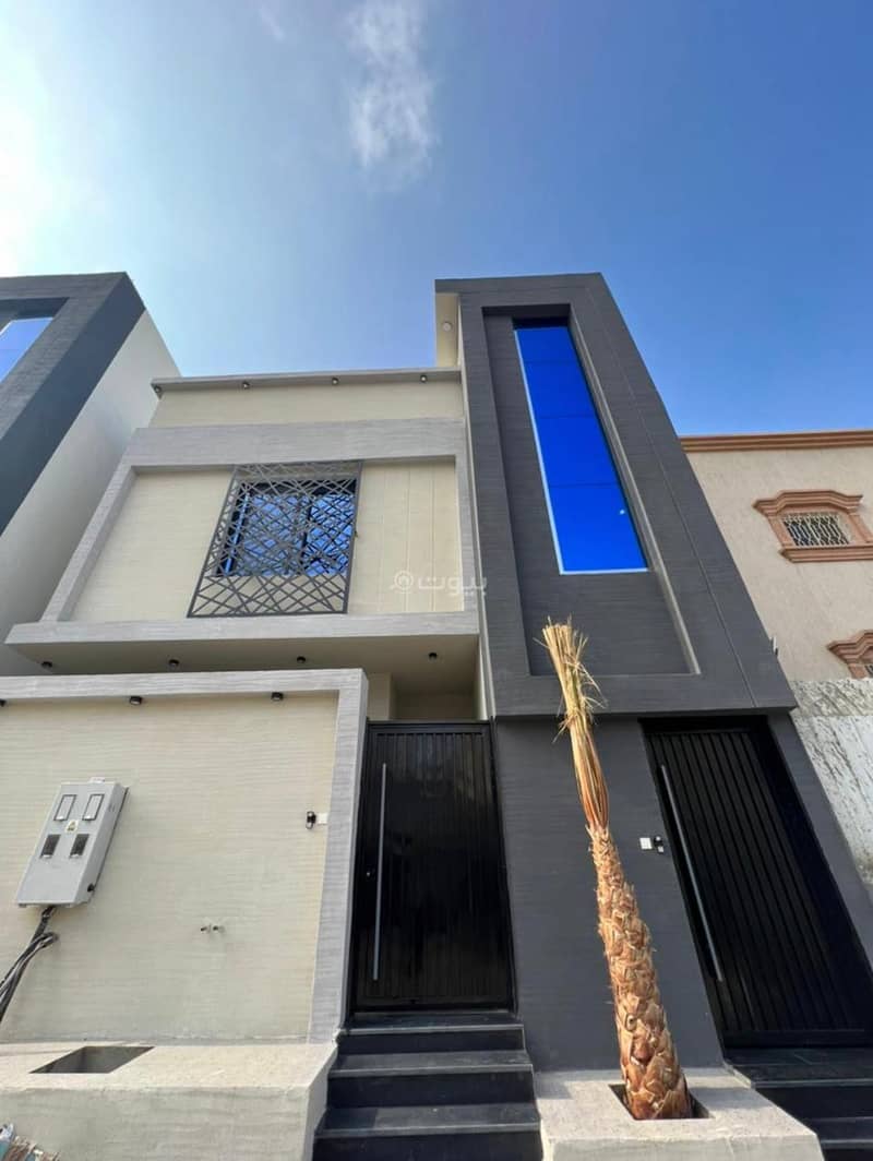 villa roof for sale in the housing district of Khamis Mushayt
