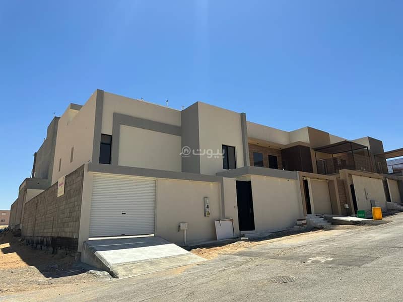 Detached Villa + Annex For Sale In Al Khubaybiyyah, Buraydah