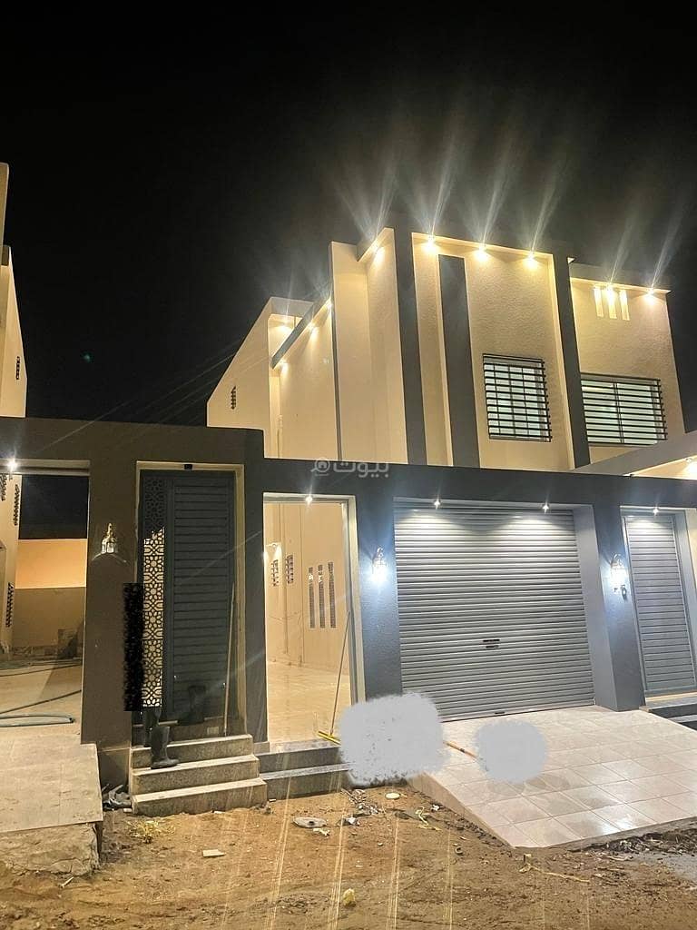 Detached Villa + Annex For Sale In Al Noor District, Khamis Mushait