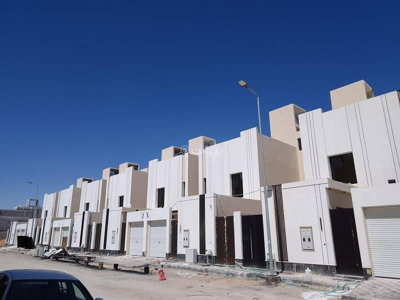 Semi-Connected Villa + Annex For Sale In Al Rimal, East Riyadh