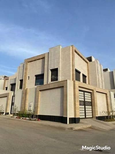 4 Bedroom Villa for Sale in Riyadh, Riyadh Region - Villa for sale on Abdulrahman bin Abdullah Al-Kharif Street in Al Ramal, East Riyadh