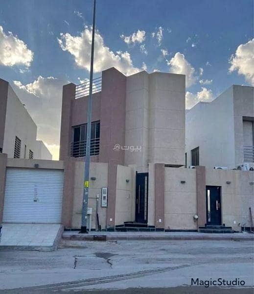 فيلا للإيجار بشارع إبراهيم الطائي في العارض، شمال الرياض