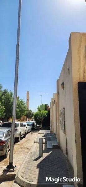 3 Bedroom Villa for Sale in Riyadh, Riyadh Region - Villa for sale in Al-Muhsin Al-Baghdadi Street in Al-Malaz neighborhood, Riyadh