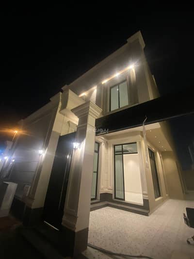 7 Bedroom Villa for Sale in Riyadh, Riyadh Region - Luxury Villa For Sale In Al Yarmuk, East Riyadh