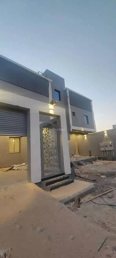 6 Bedroom Apartment for Sale in Dammam, Eastern Region - 6-Room Apartment For Sale on Al-Dhahal bin Sufyan Al-Amir Street, Al-Dammam