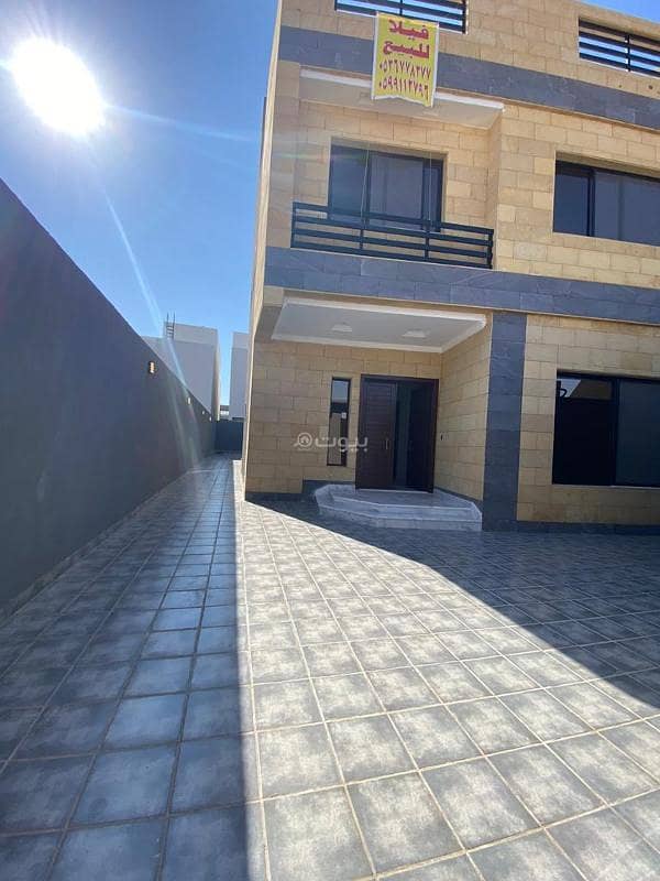 5 bedroom villa for sale in North Obhor, Jeddah, Emerald District