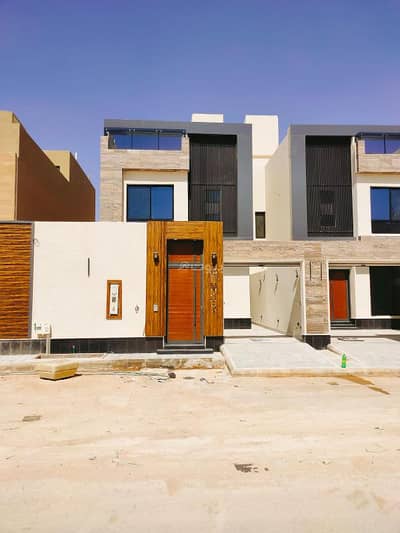 5 Bedroom Villa for Sale in Riyadh, Riyadh Region - 5 bedroom villa for sale on 483 Street, Al-Munsiyah, Riyadh