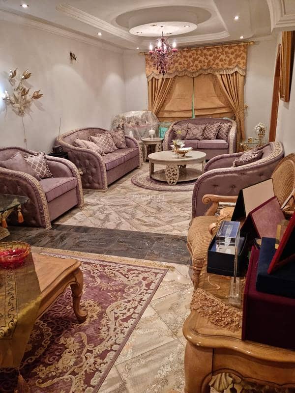 5 Bedroom Villa For Sale in Jeddah, Al Basateen