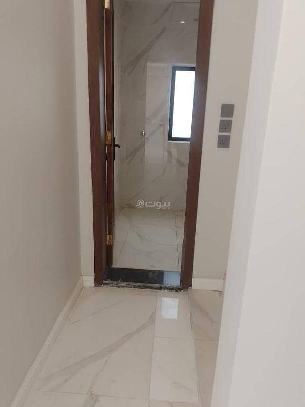 5-Room Villa For Sale in Riyadh Street, Jazan City
