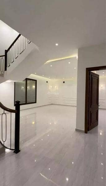 5 Rooms Villa For Sale on Al Shurooq Street, Al Khobar