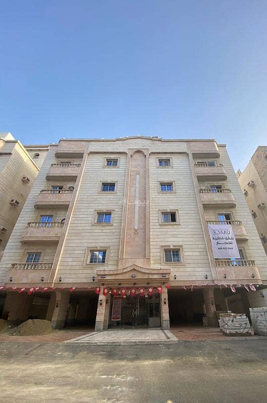 شقة من 6 غرف للإيجار شارع ابو معبد الجهني بحي الزهراء ، جدة