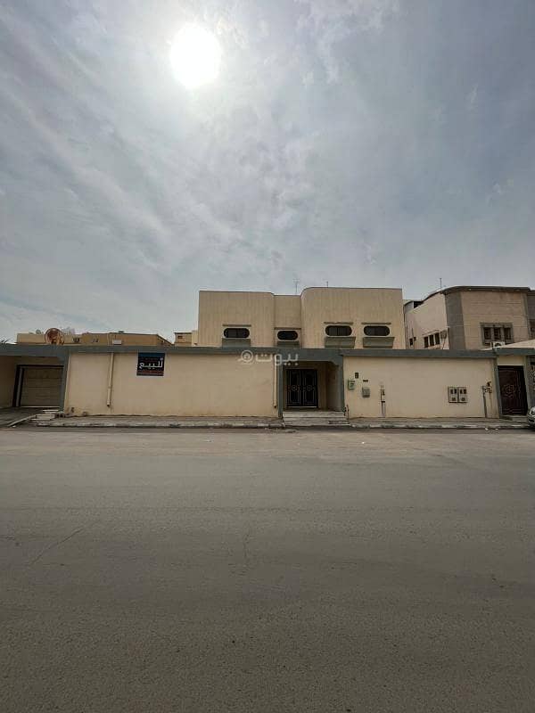 11-Room Villa for Sale on Mohammed Al Aqeel Street, Riyadh
