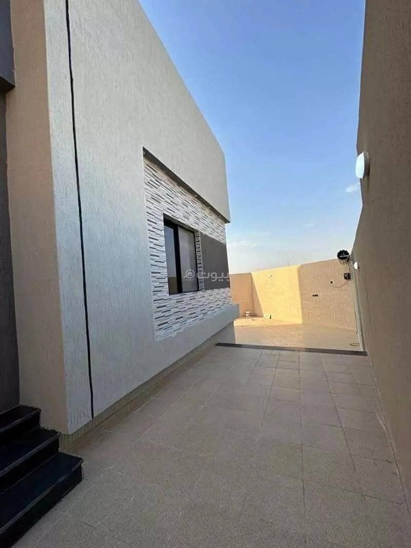 6-Room Villa for Sale at Al Taif, Makkah Region