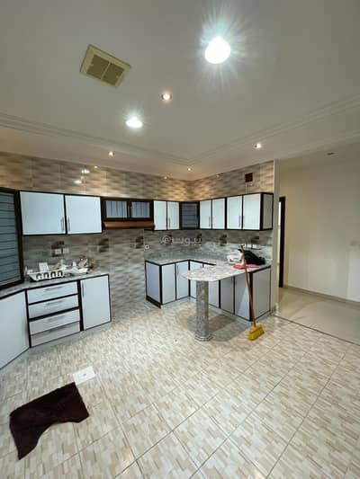 5 Bedroom Floor for Rent in Riyadh, Riyadh Region - 5 Room Floor for Rent, Al Mlga, Riyadh