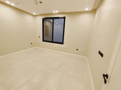 4 Bedroom Apartment for Sale in Riyadh, Riyadh Region - 4 Room Apartment For Sale, 40th Street, Al Ramal, Riyadh