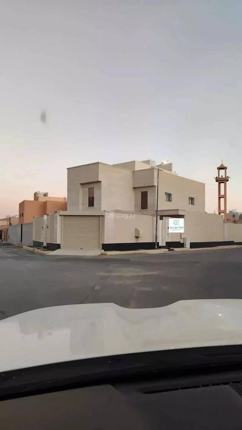 5-Room Villa for Sale in Al Waseet, Buraydah