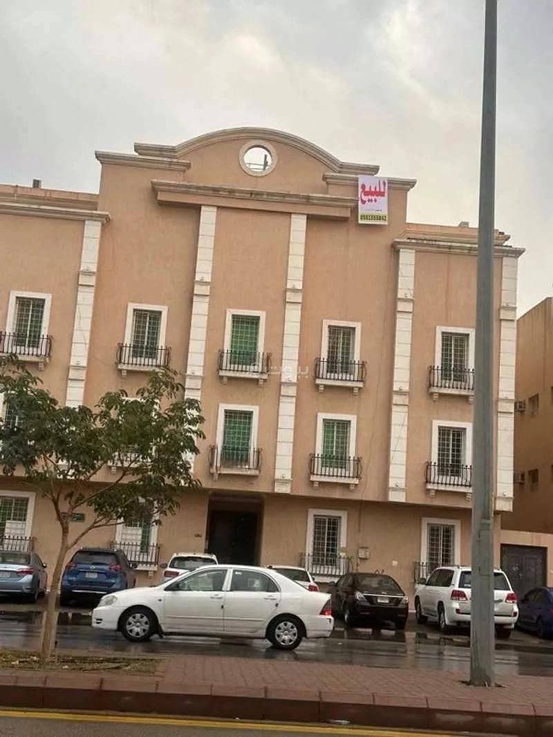 33 غرفة عمارة للبيع على شارع القلم، الرياض