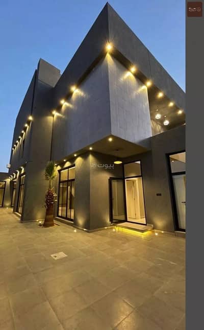 7 Bedroom Villa for Sale in Buraydah, Al Qassim Region - 7 Rooms Villa For Sale on 15 Street, Buraidah