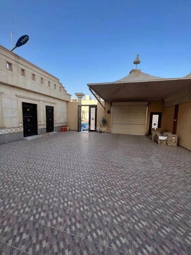 5 Bedrooms Villa For Sale - Al Musanaa Street, Riyadh
