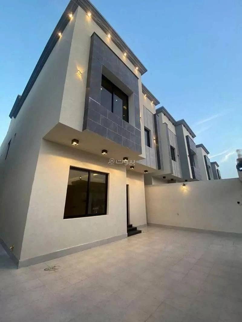 7 Rooms Villa For Sale in Al Amwaj, Al Khobar