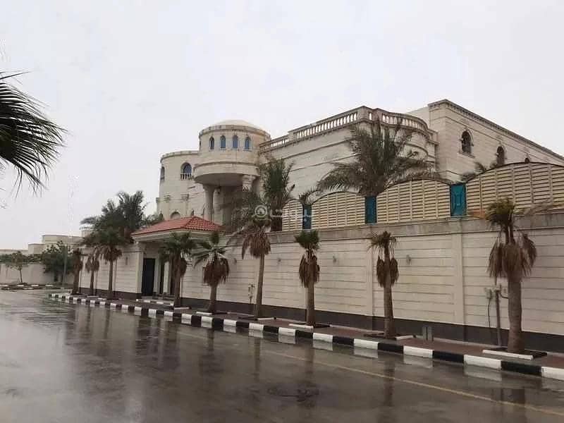 10 Room Villa For Sale in Al Khobar, Golden Belt District