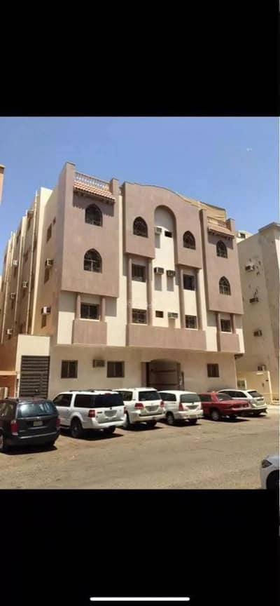 Residential Building for Sale in Madinah, Al Madinah Al Munawwarah - 40-Room Residential Building For Sale, Al Areed, Al Madinah