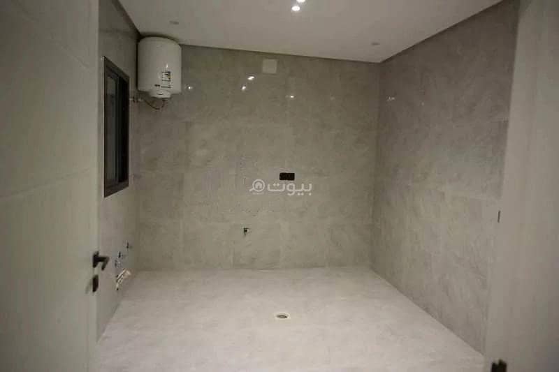 7 Room Villa For Sale on Al Shihab Al Marhomi Street, Akaz, Riyadh