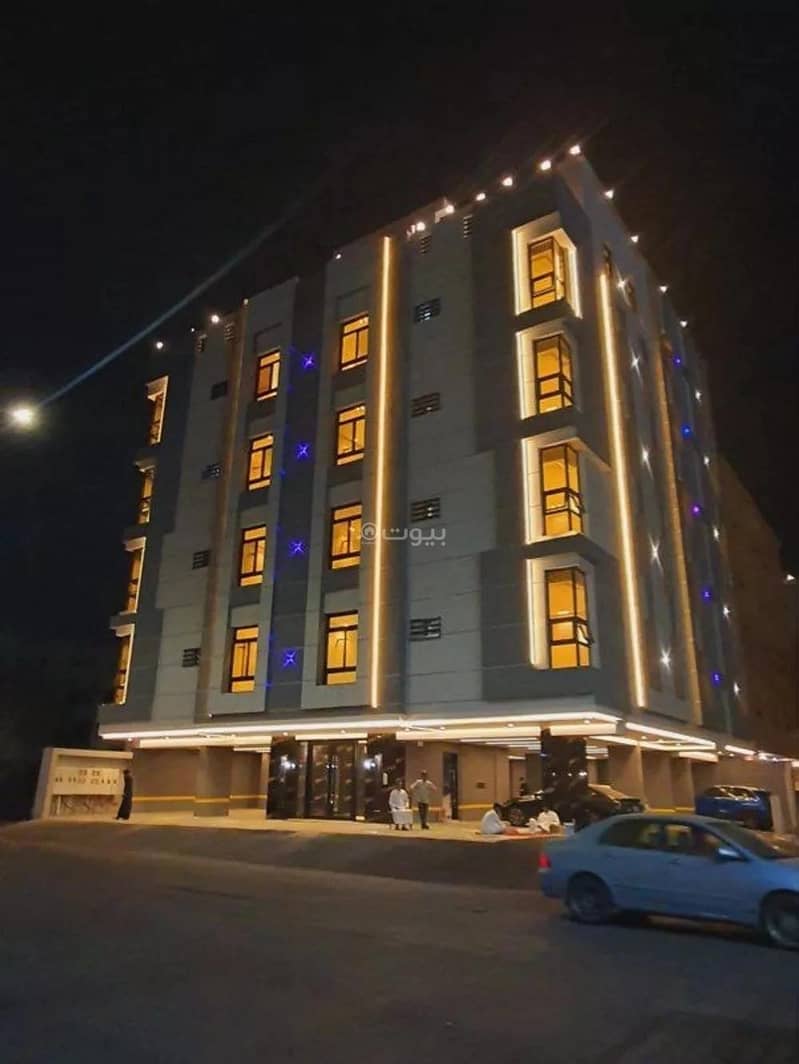 5-Room Apartment for Sale on 20 Street, Jeddah