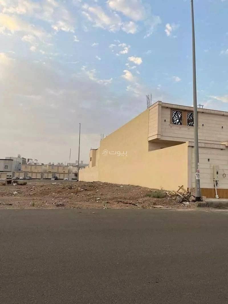 Land For Sale on Baqoum Al-Najjar Street, Nablaa, Al Madinah Al Munawwarah