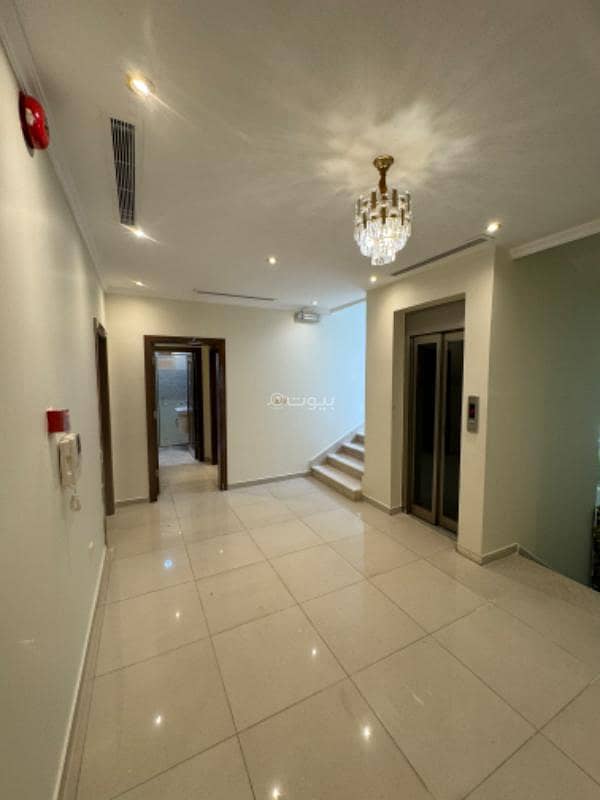 6 Room Villa For Rent in Jeddah, Al Shatea Street