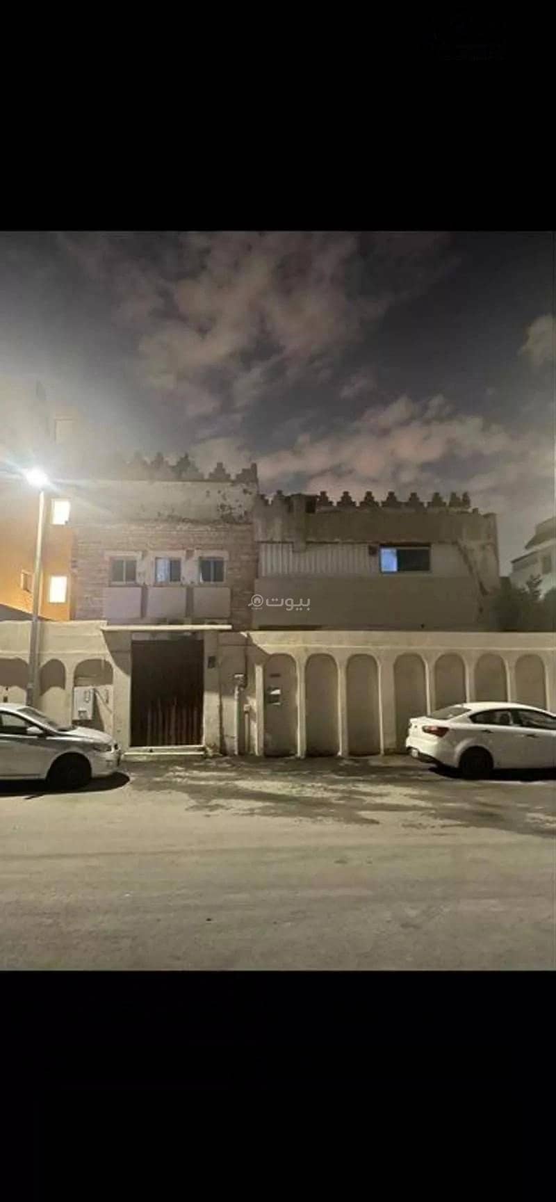 6 Room Villa For Sale on King Khalid St, Al Dar'iyah