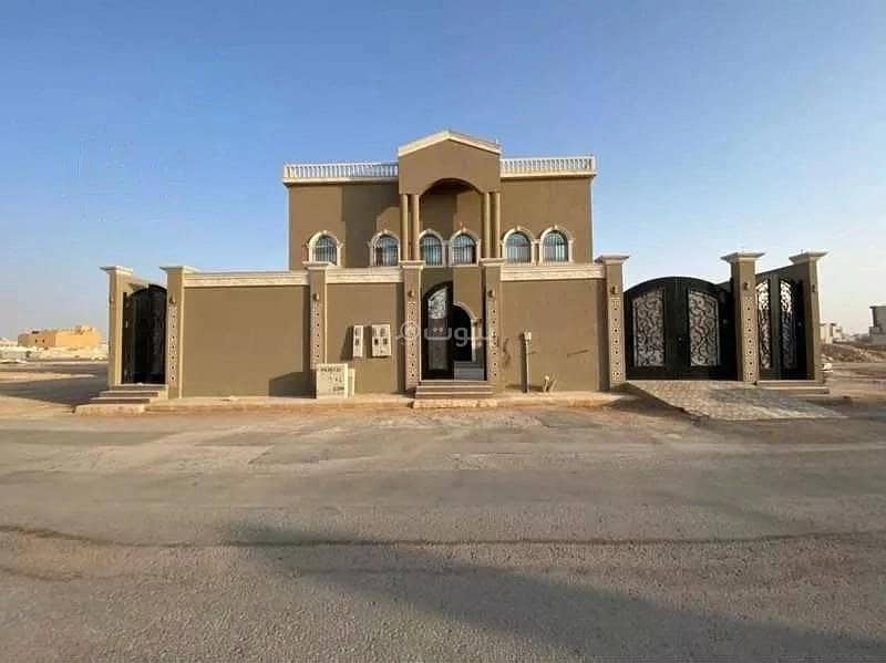 10-Room Villa For Sale in Al Aarid, Riyadh