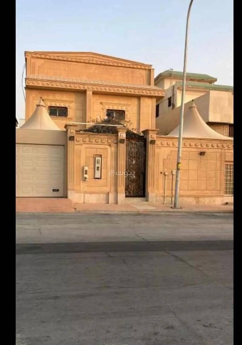 7 Rooms Villa For Sale on Dirab Road, Riyadh